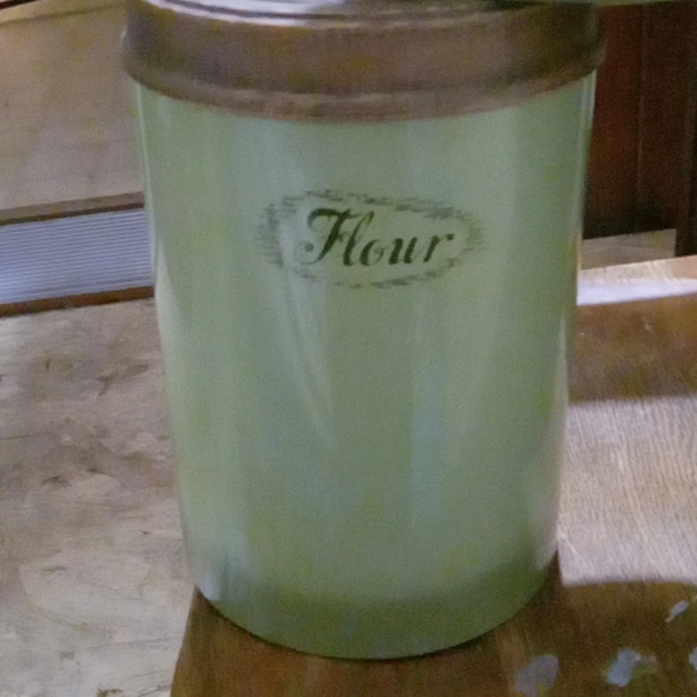 Vintage 4 PC canister set - Picture 2 of 7